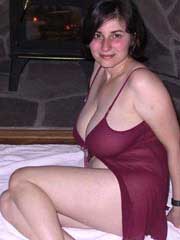 free pic of lonely horny Goodyears Bar woman